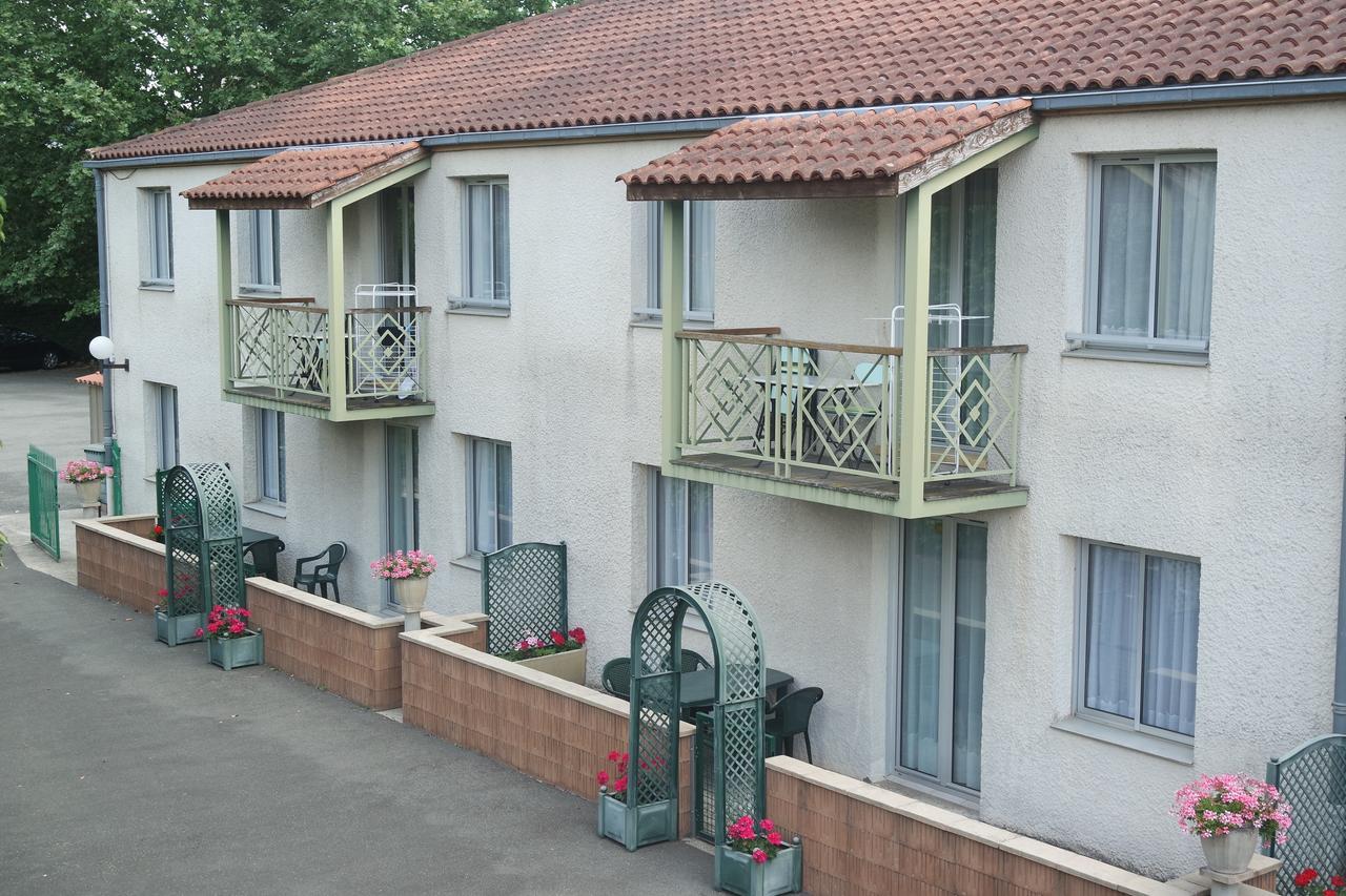 Hotel Le Tulipier Cransac Экстерьер фото
